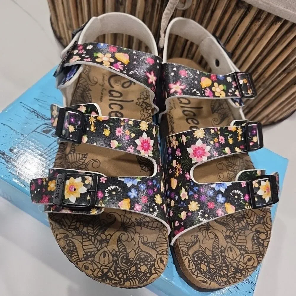 Calceo Women's Floral Four Strap Sandal (Size 8.5-9 or 39) NWB READ SHELF